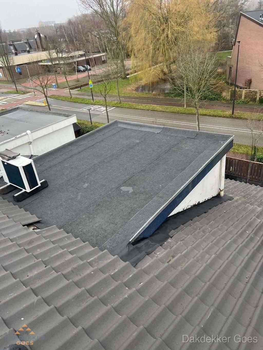 Plat dak met bitumen isolatie en dakbedekking in Goes Plat dak met bitumen isolatie en dakbedekking in Goes